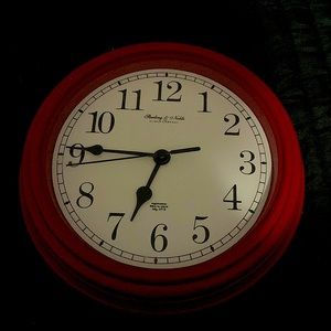 Red clock